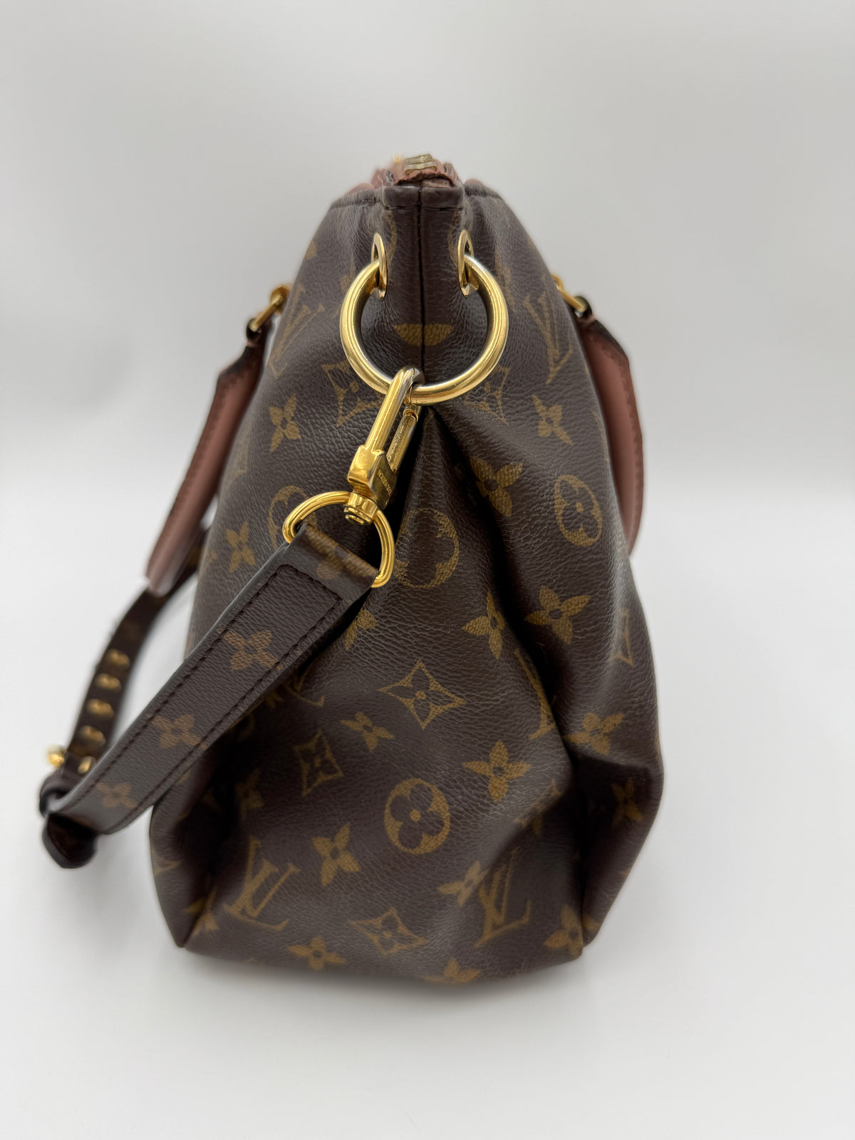 Louis Vuitton Pallas Monogram