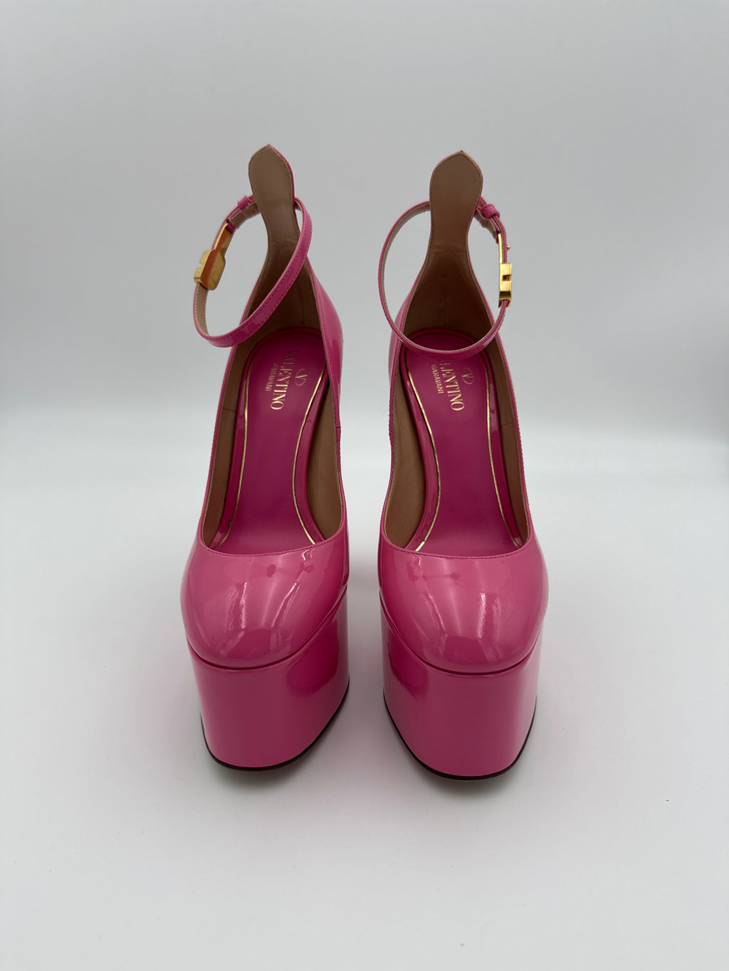 Valentino Tan-go Pink Patent Heel New Size 36.