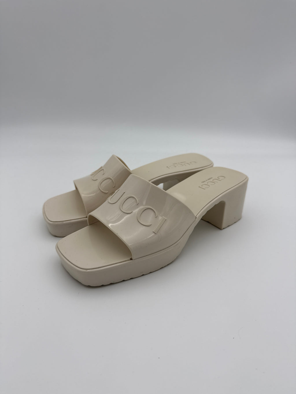 Gucci Off White Rubber Slide Sandals size 35