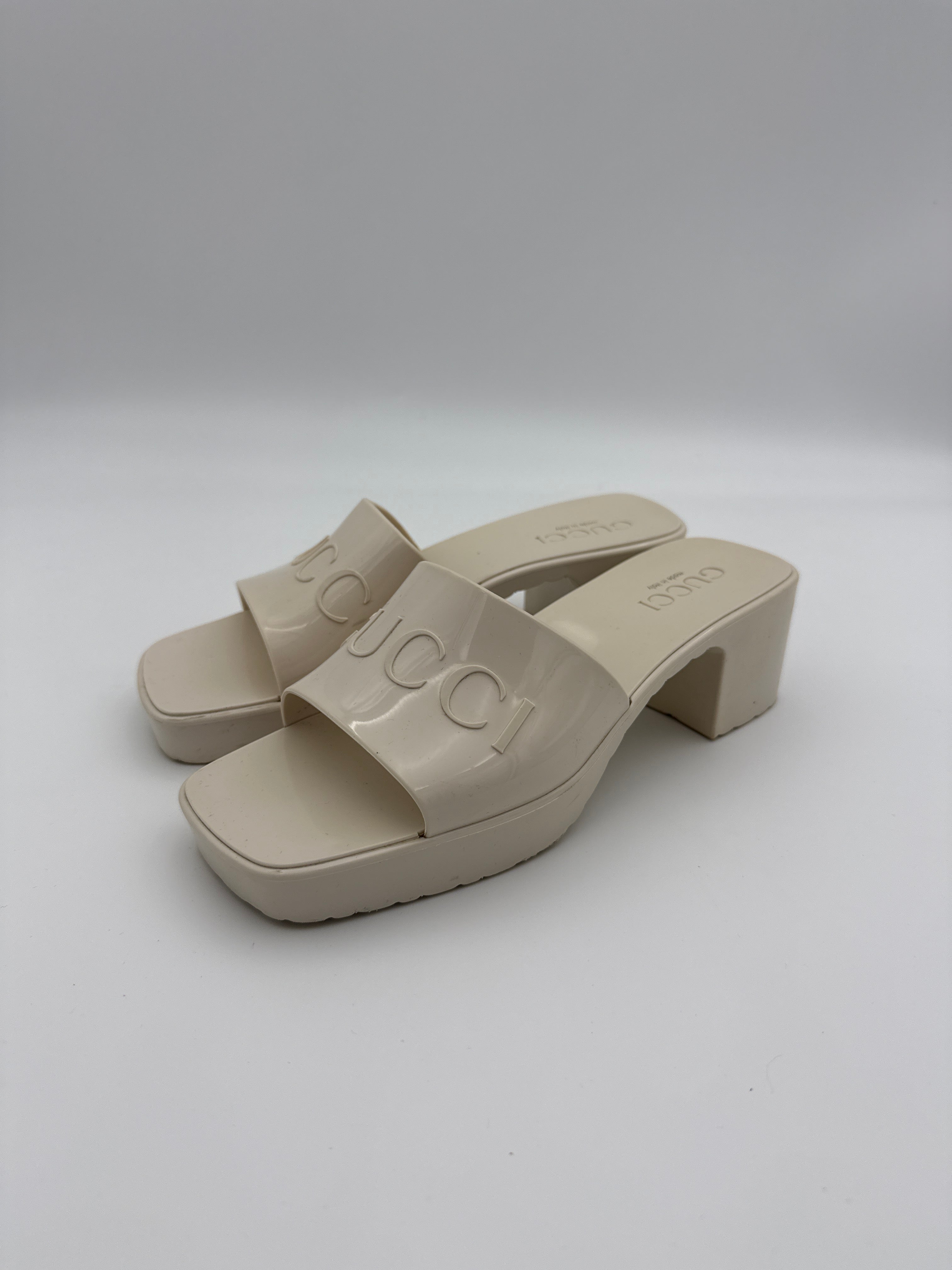 Gucci Off White Rubber Slide Sandals size 35