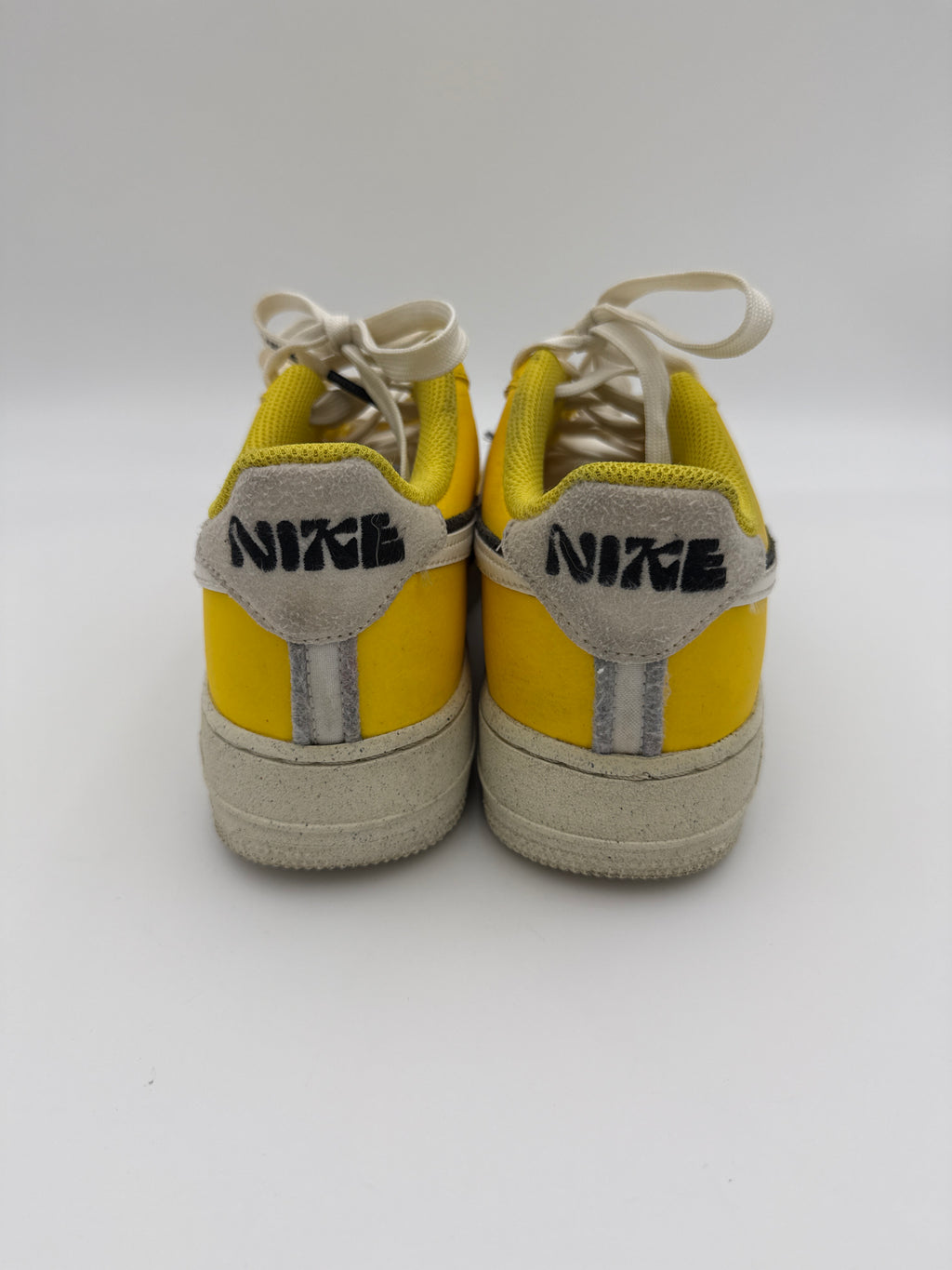 Nike Air Yellow Size 6Y