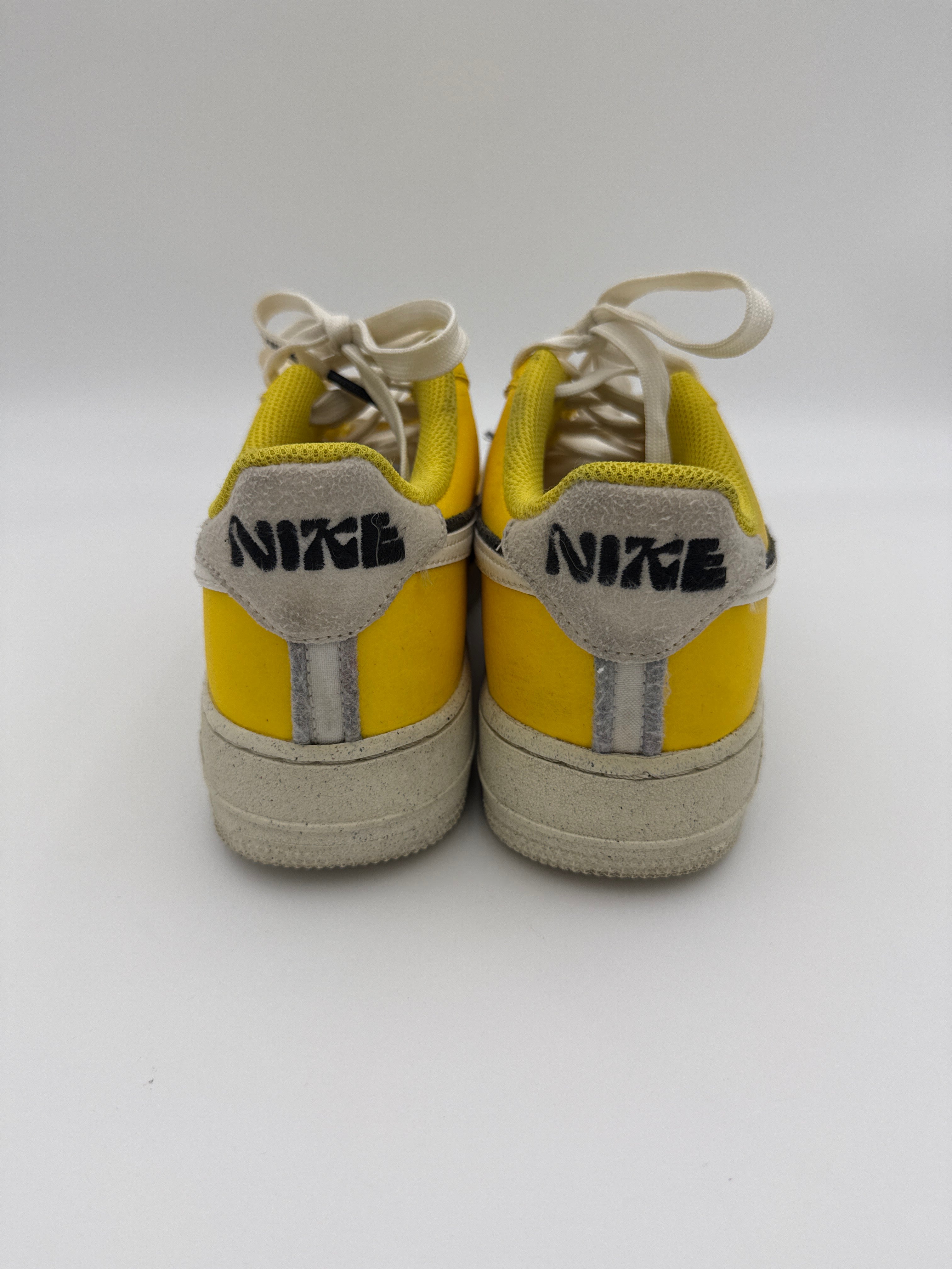 Nike Air Yellow Size 6Y