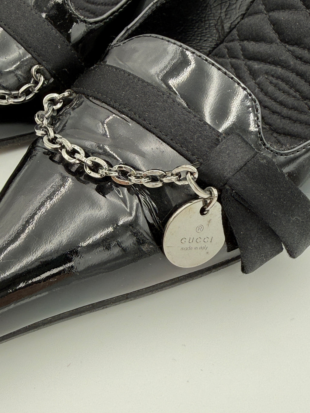 Gucci pointed patent scarpin
