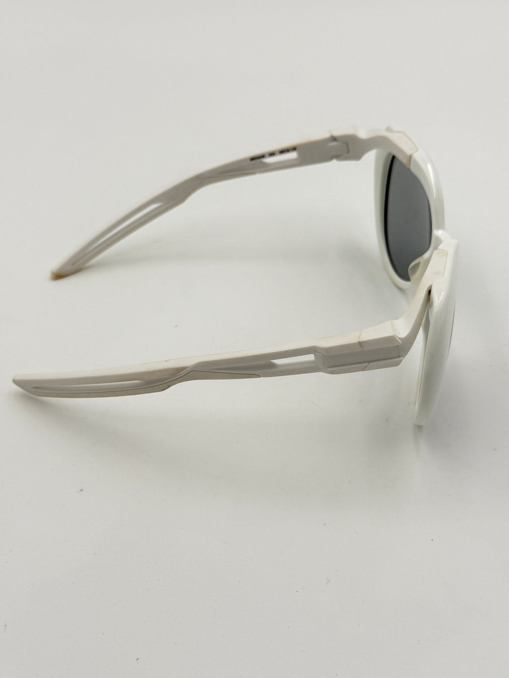 Balenciaga BB0024S white