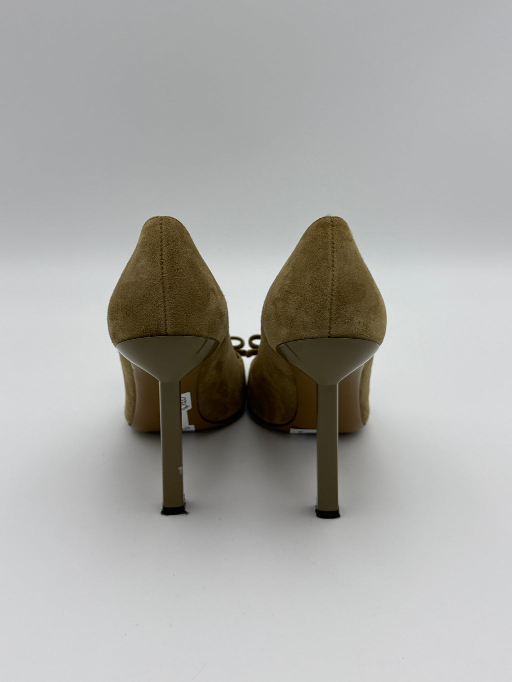 Ferragamo Olive suede pump