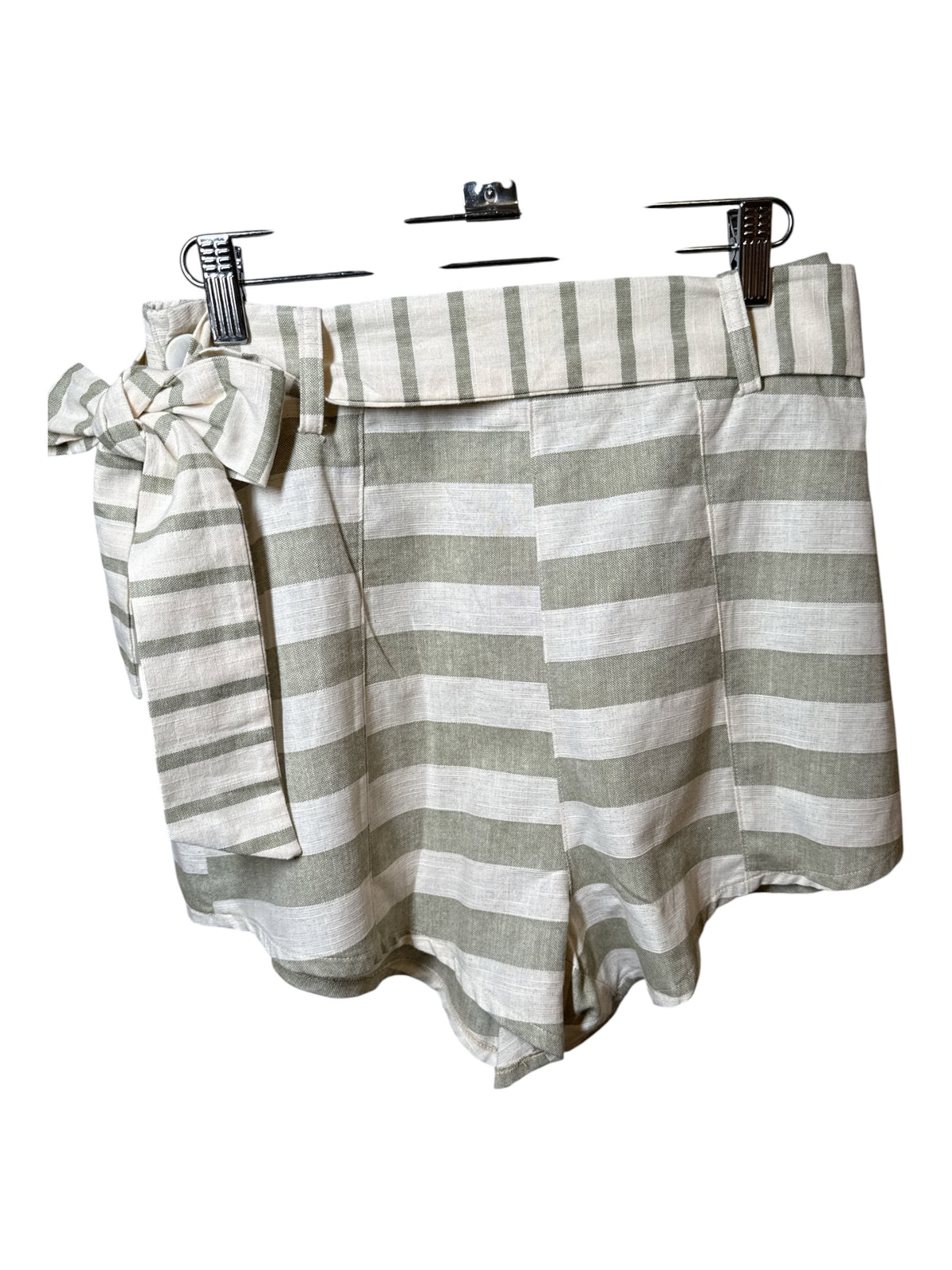 LANÇA PERFUME SHORTS WITH BELT