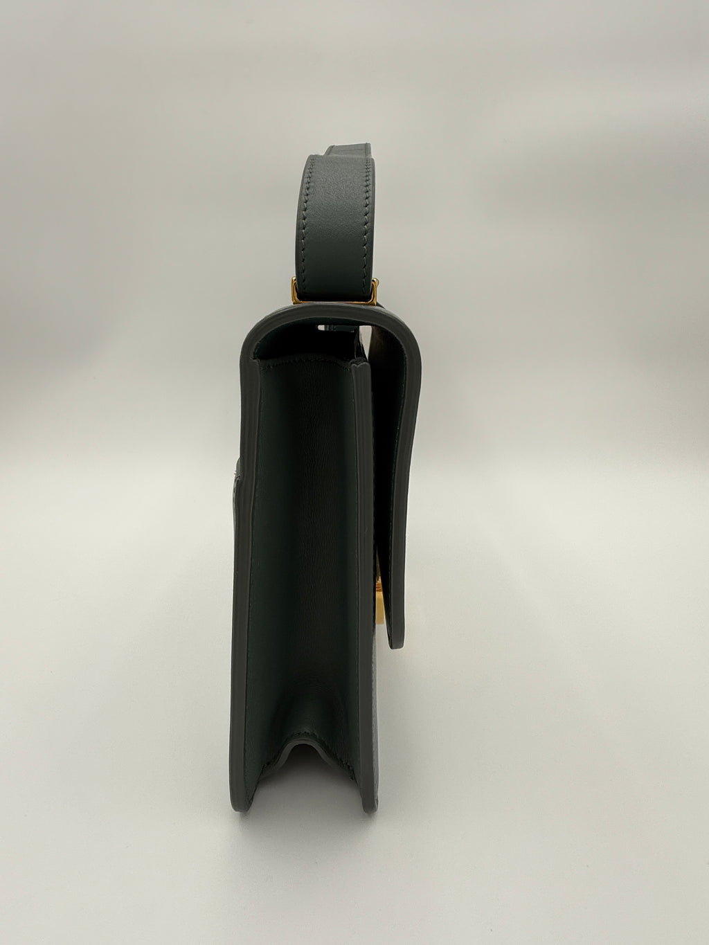 Dior 30 Montaigne green