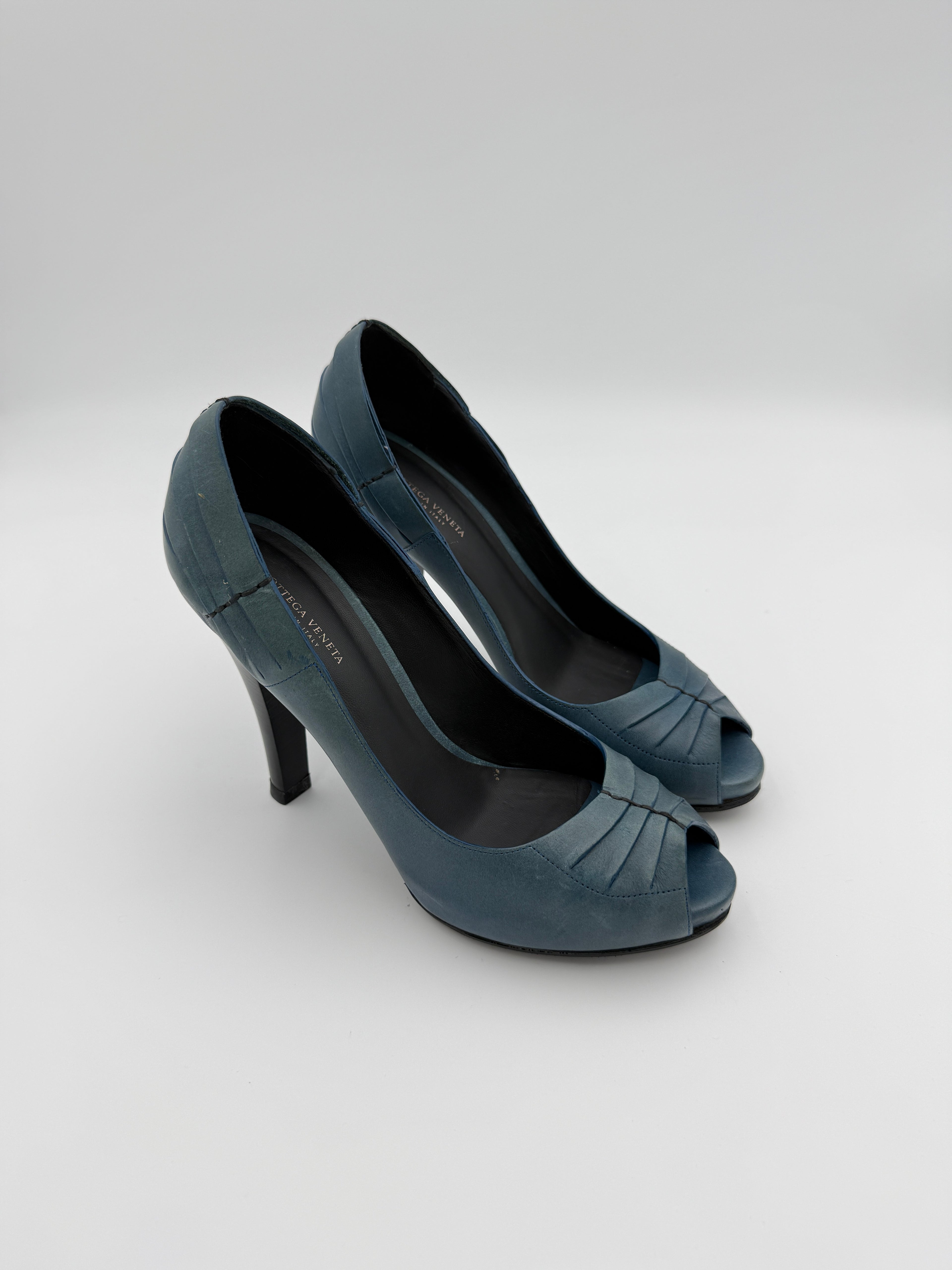 Bottega Veneta  Blue heel Size 38 EU