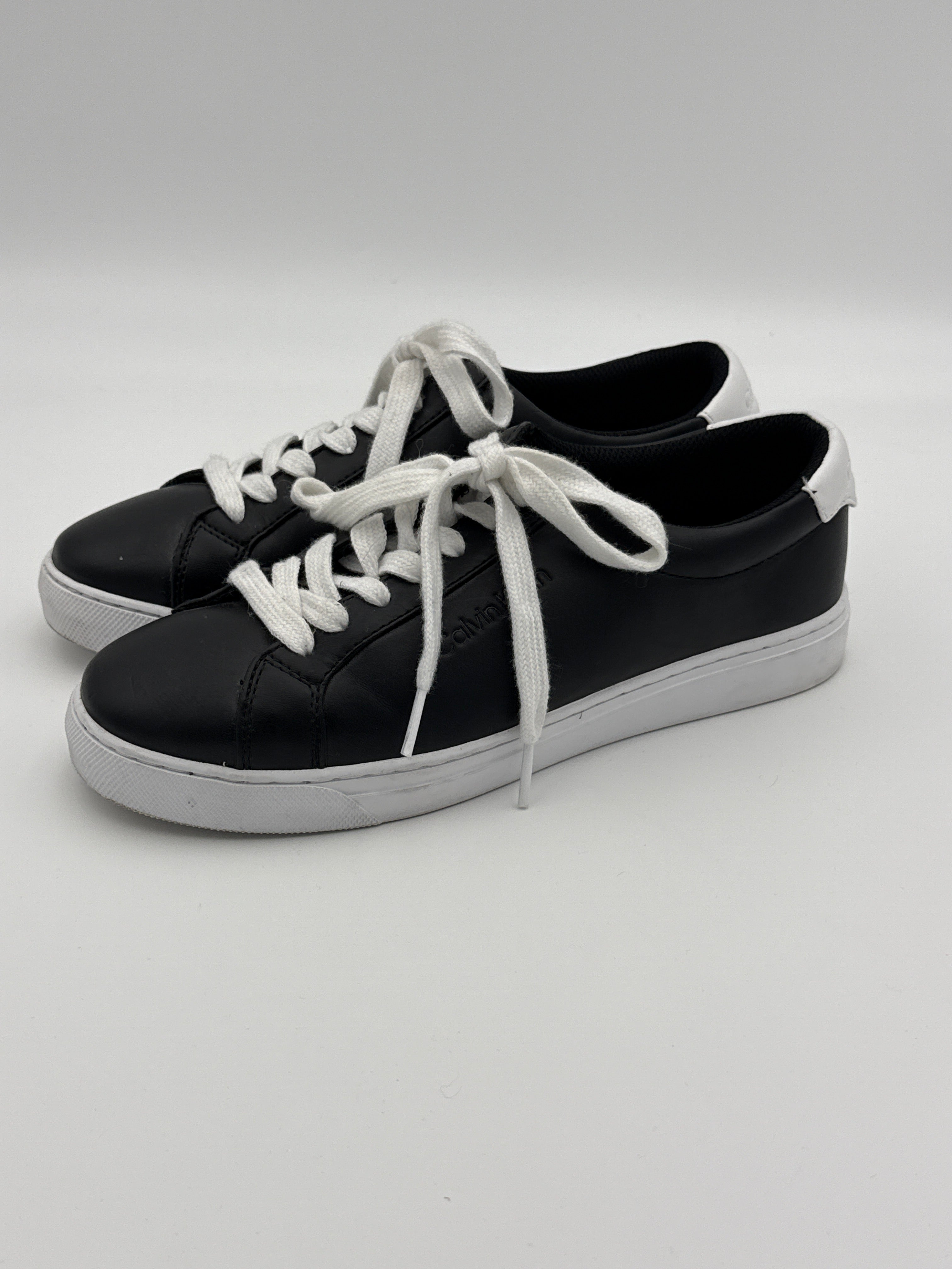 Calvin Klein Black Leather Sneaker Size 8,5