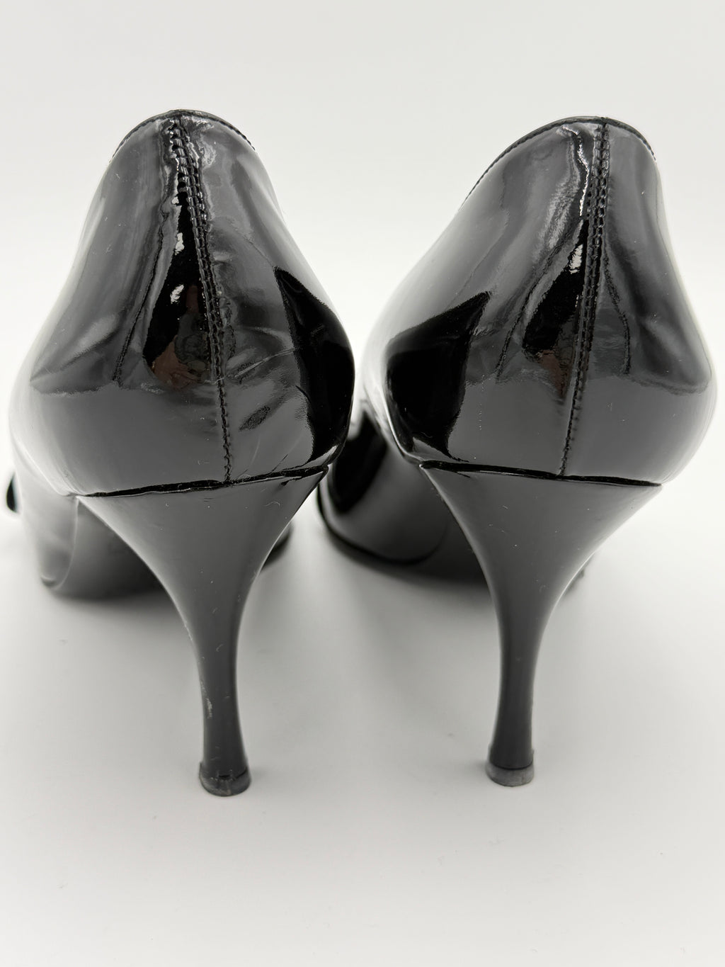Gucci pointed patent scarpin
