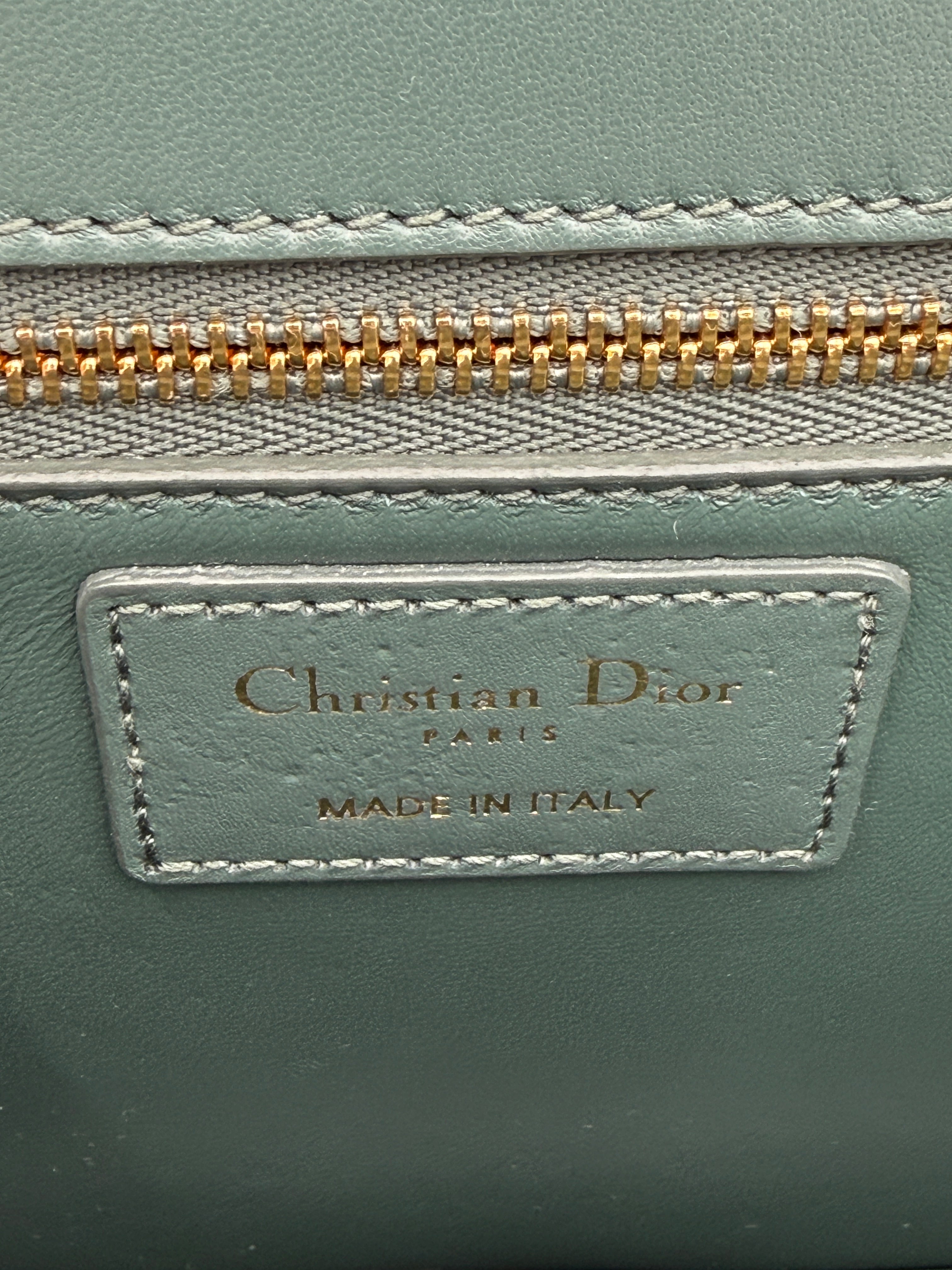 Dior 30 Montaigne green