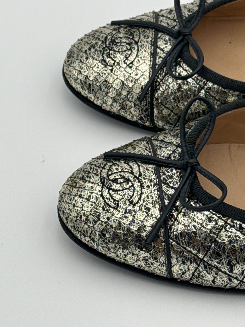 Chanel Ballerina Flat Silver Python size 39,5 Pre Loved