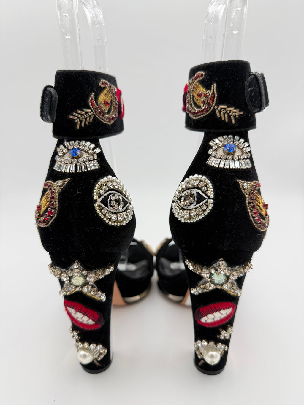 Alexander Mqueen Velvet sandal Size 35,5