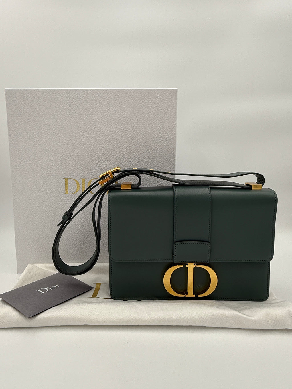 Dior 30 Montaigne green