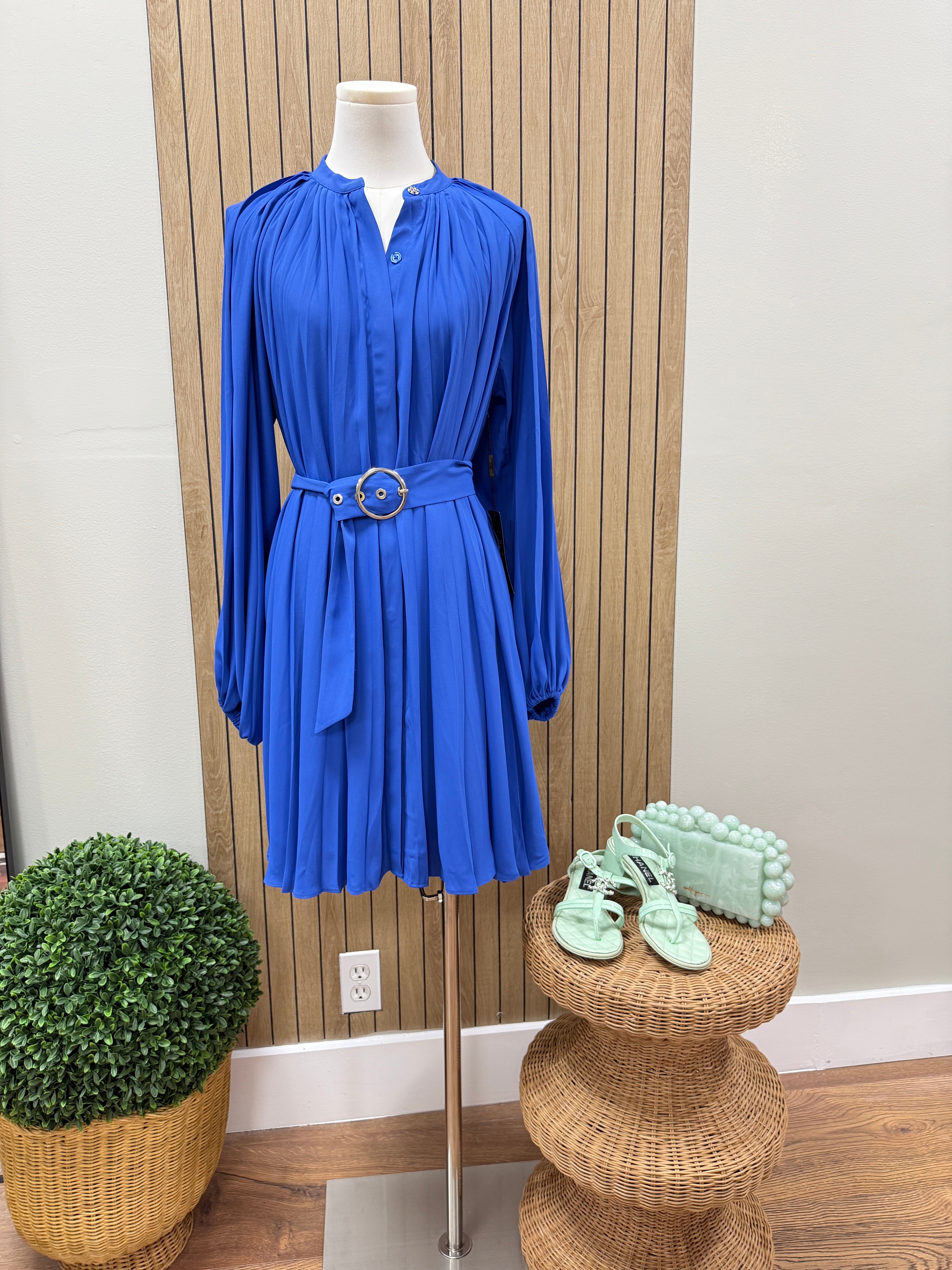 White house blue pleated dress XS