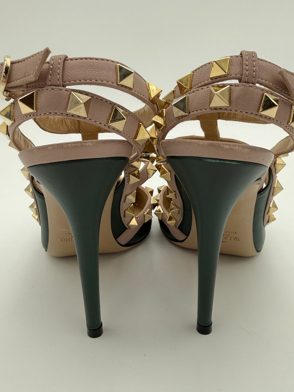 Valentino Rockstud green heel