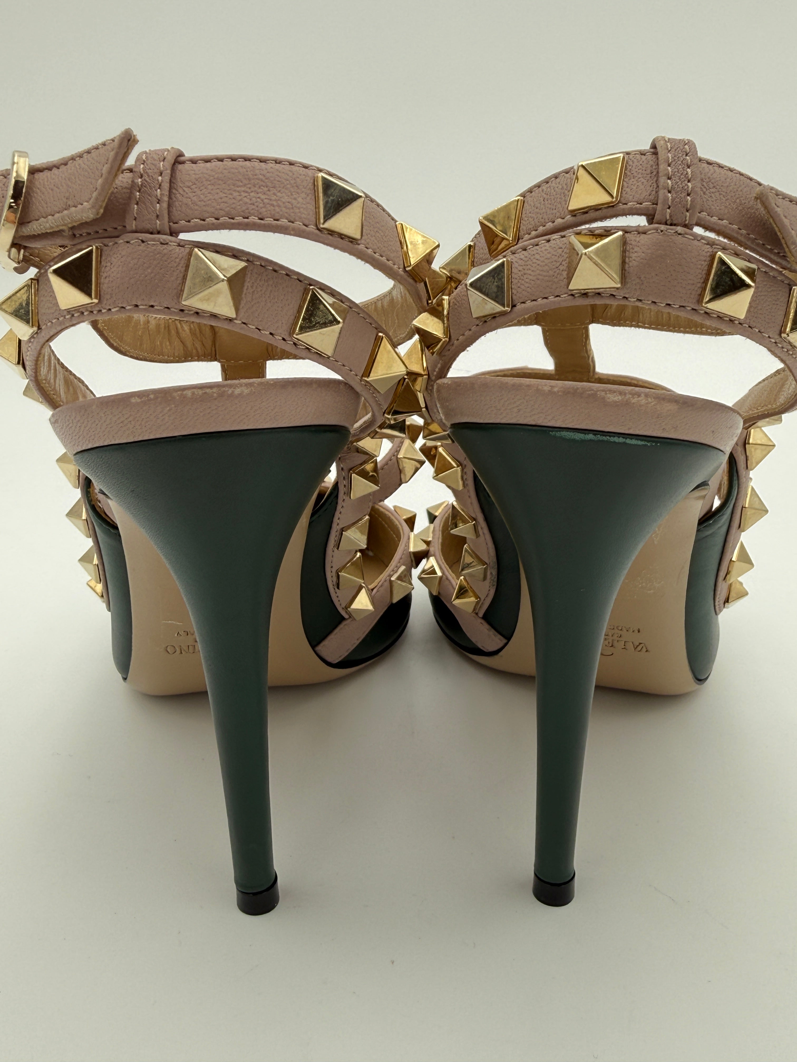 Valentino Rockstud green heel