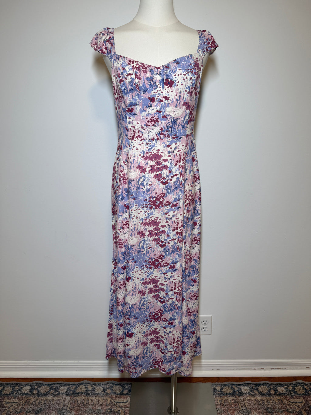 Reformation Lavander flowers Dress size 6