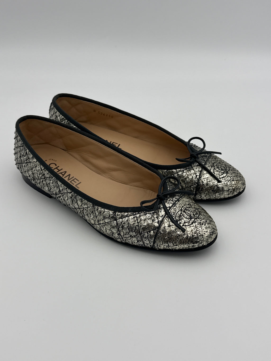 Chanel Ballerina Flat Silver Python size 39,5 Pre Loved
