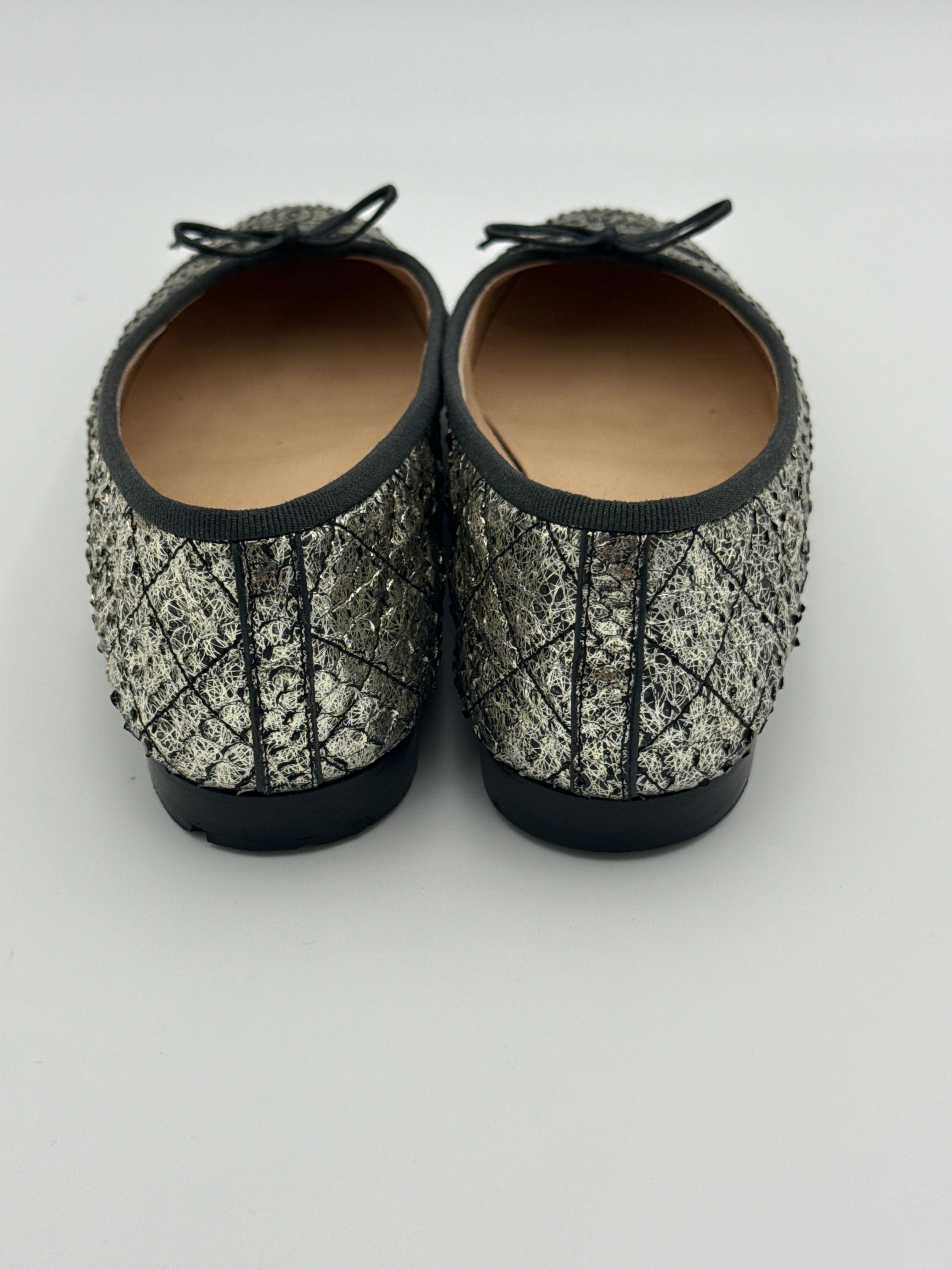 Chanel Ballerina Flat Silver Python size 39,5 Pre Loved