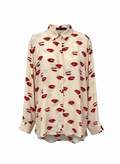Andrea Marques kiss shirt