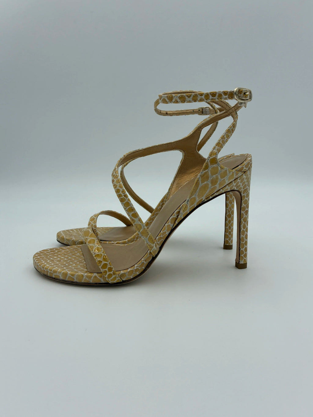 Stuart Weitzman Nude Snakeprint Heel - Size US7
