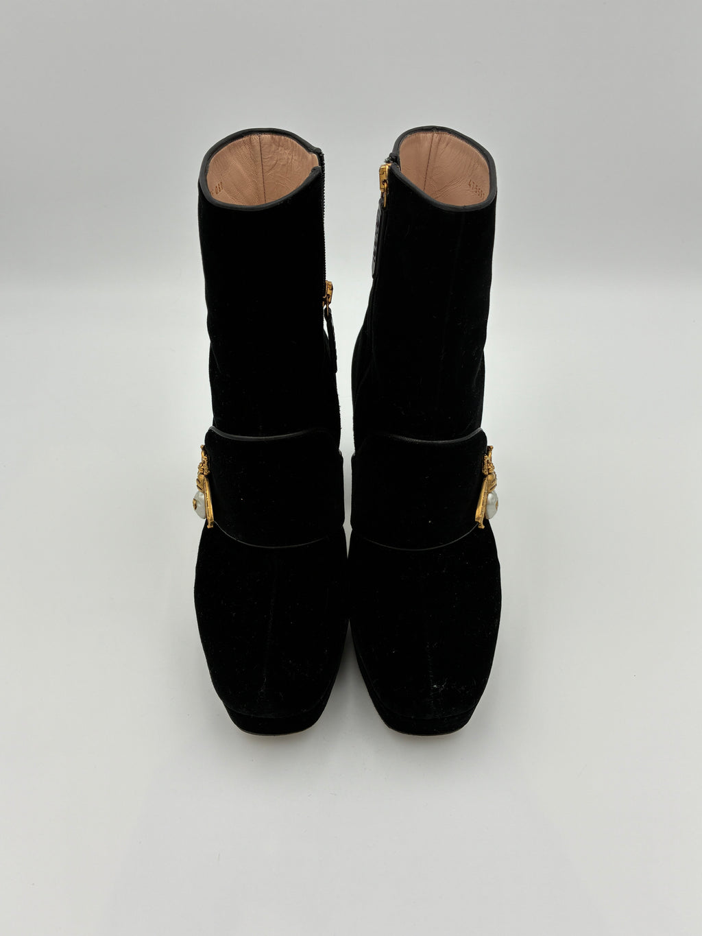 Black Gucci Soko Bee Velvet Ankle Boot - Size 7US