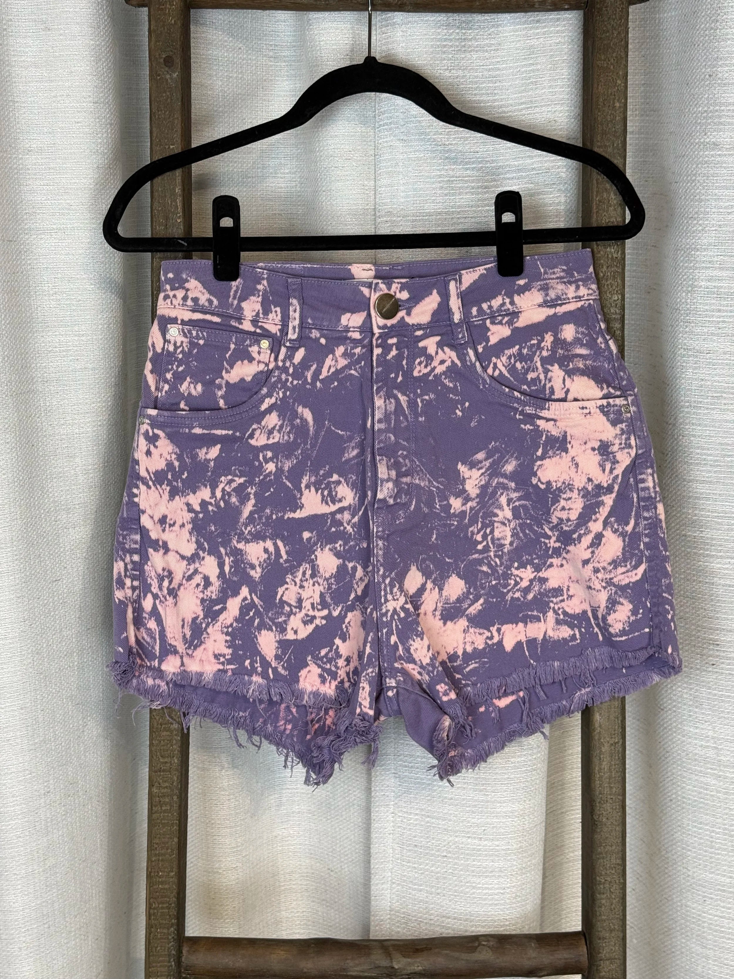 Lança Perfume Purple Tay day Shorts - Size S