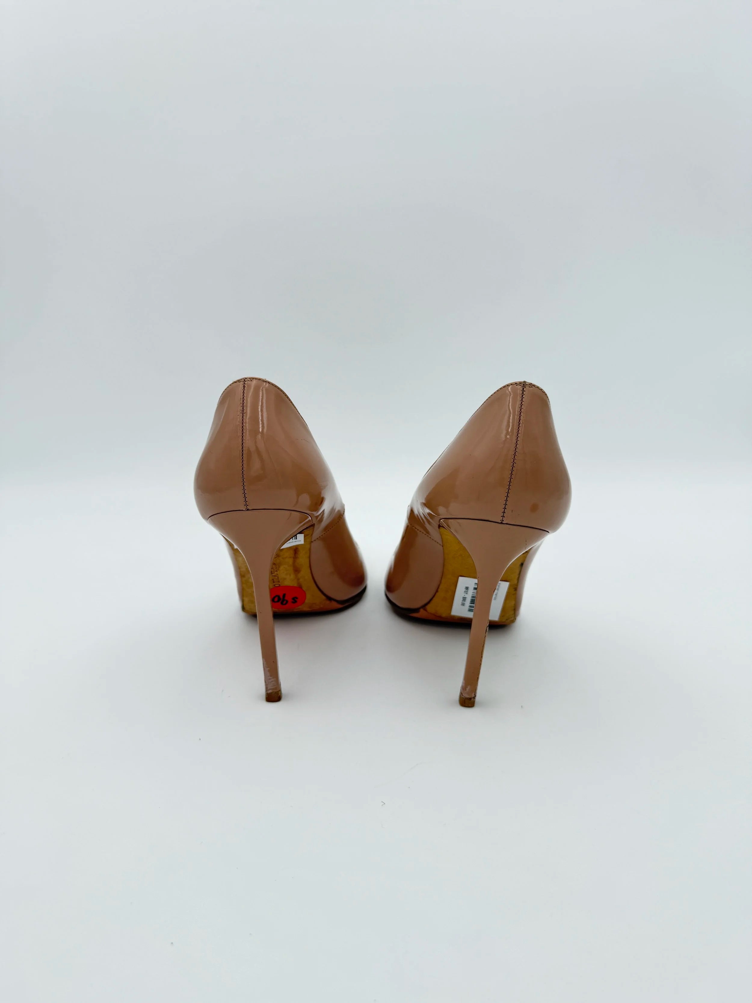 Manolo Blahnik nude stilleto - Size EU39