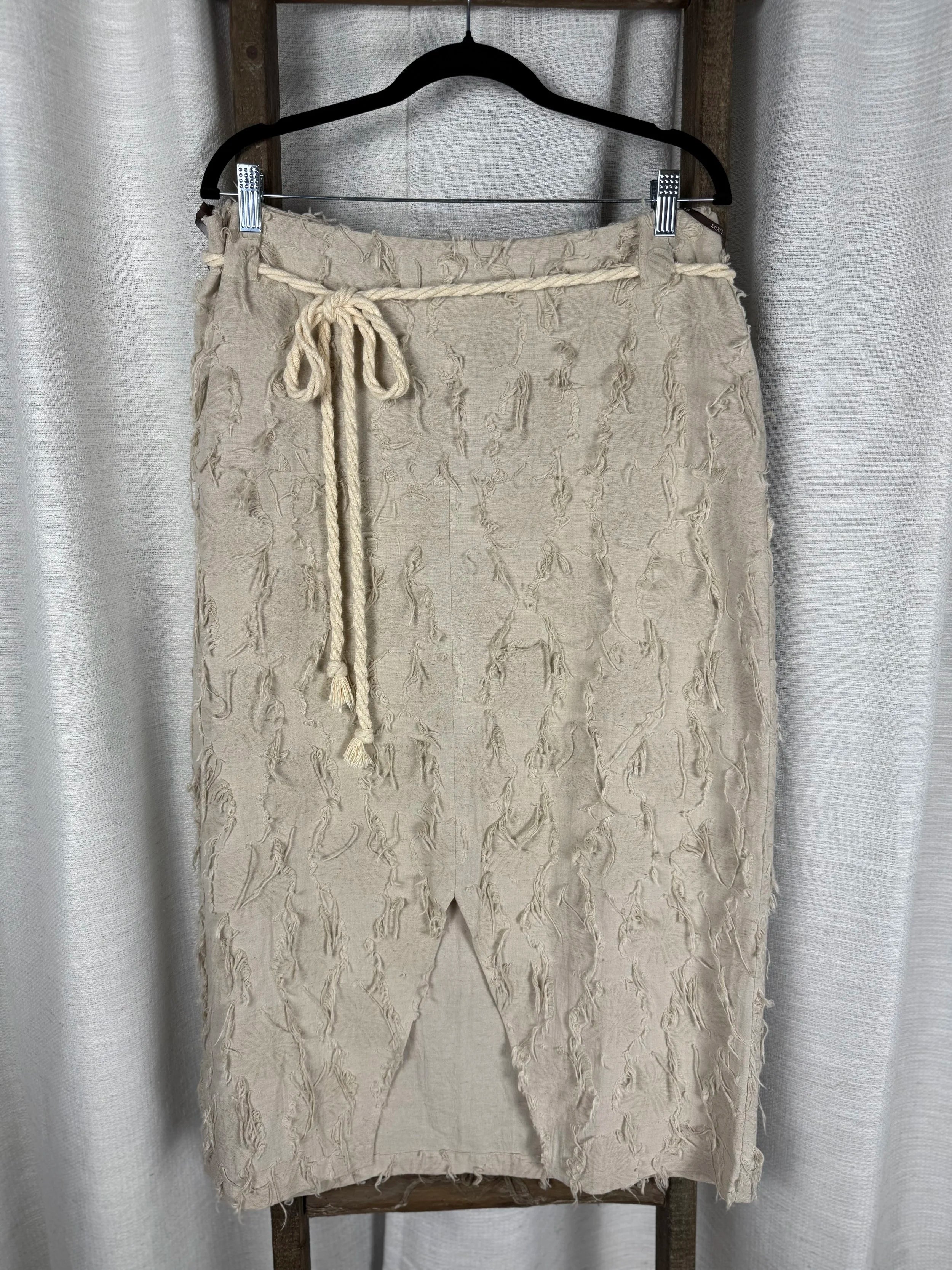 Mixed Skirt With Embroidery Midi Length - Size US 12