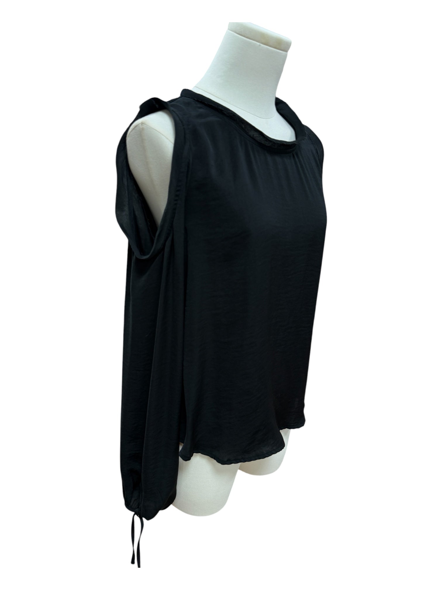 avec black top